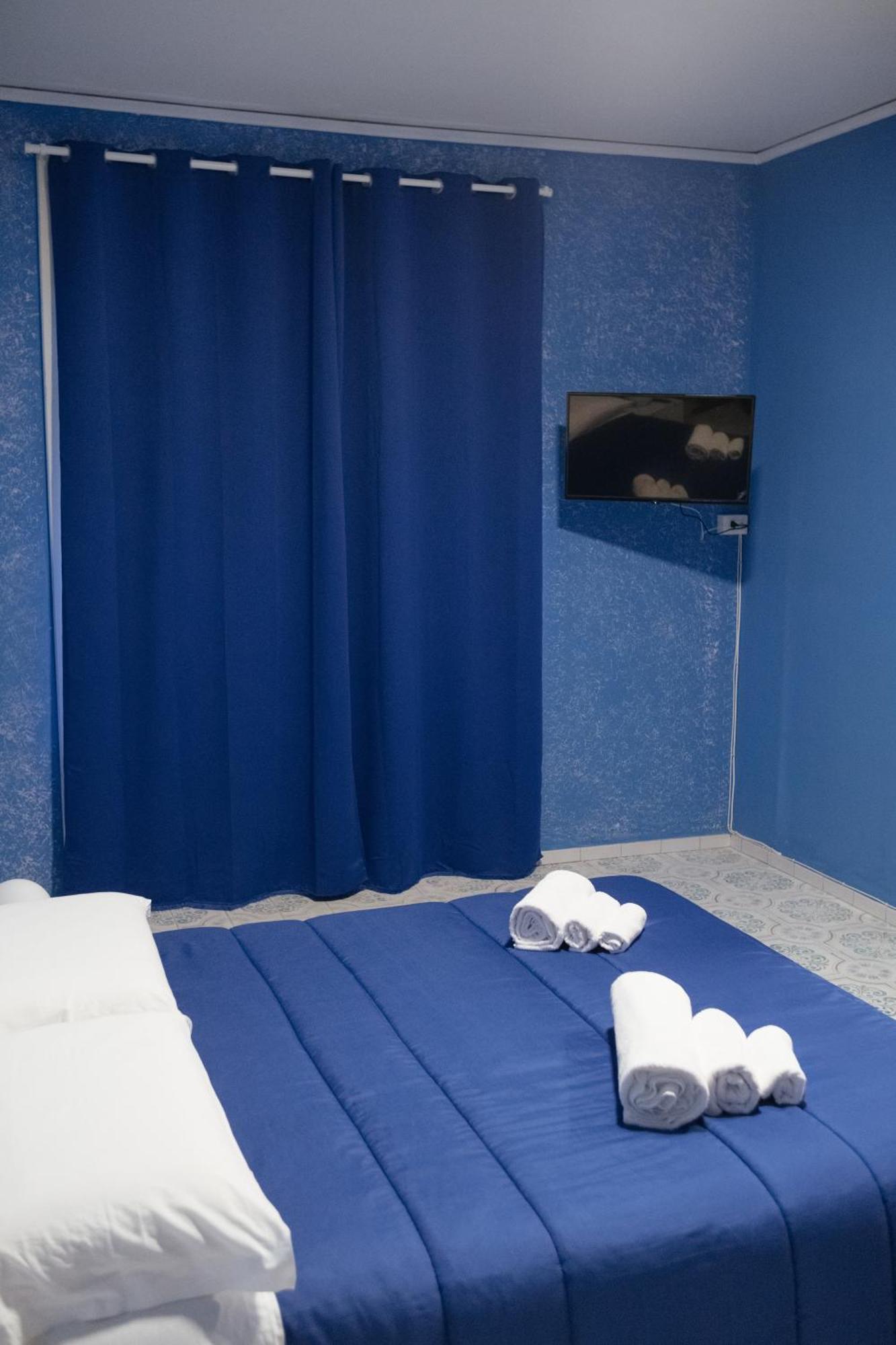 Domus Aurea Relax Room Salerno Exterior foto