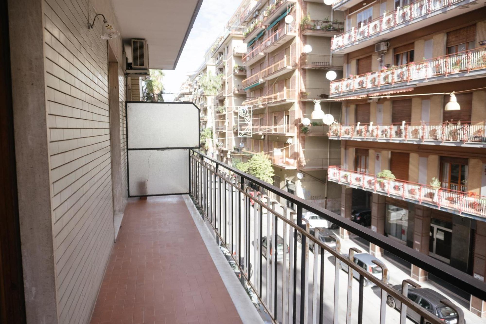 Domus Aurea Relax Room Salerno Exterior foto