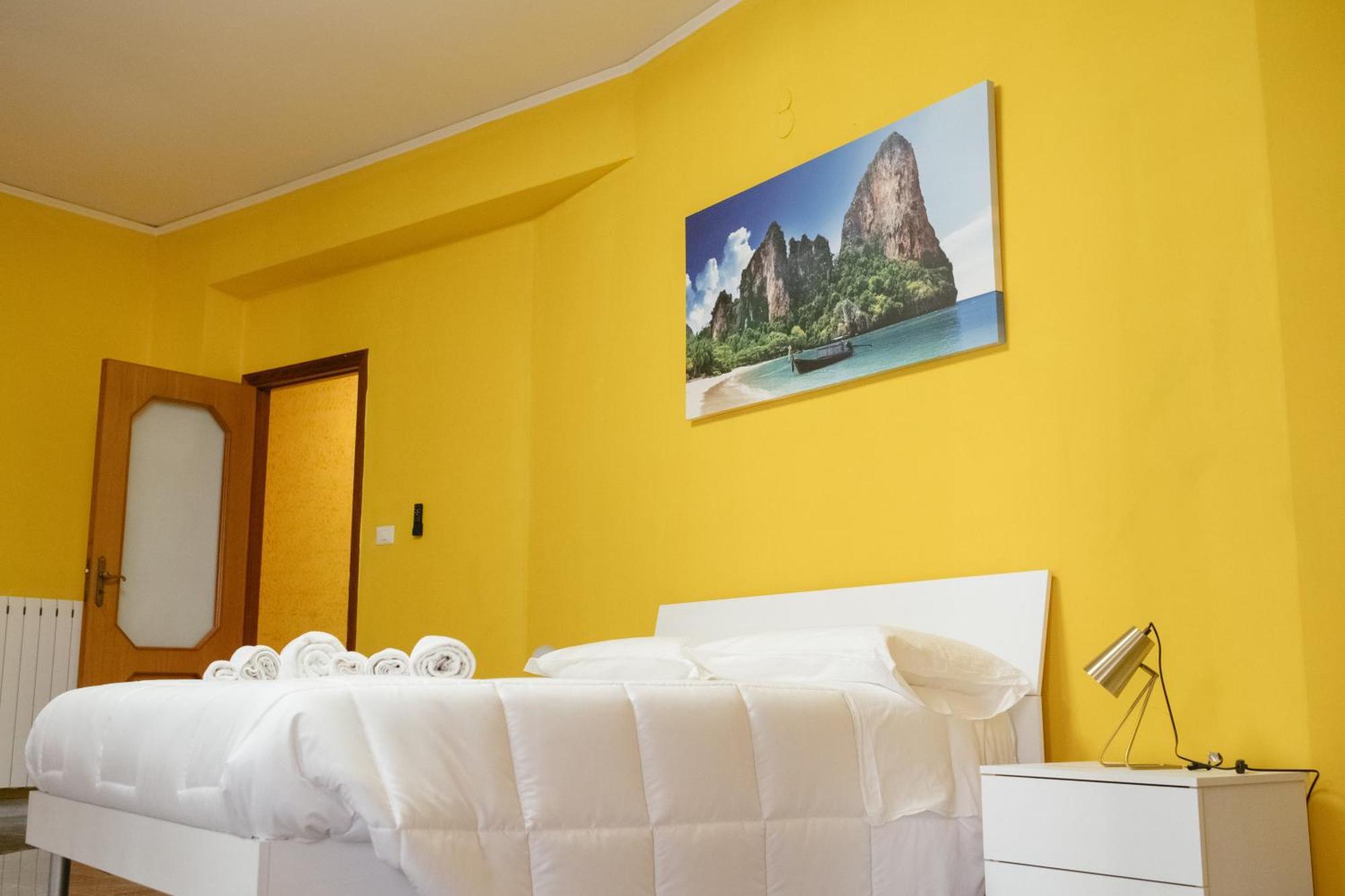 Domus Aurea Relax Room Salerno Exterior foto